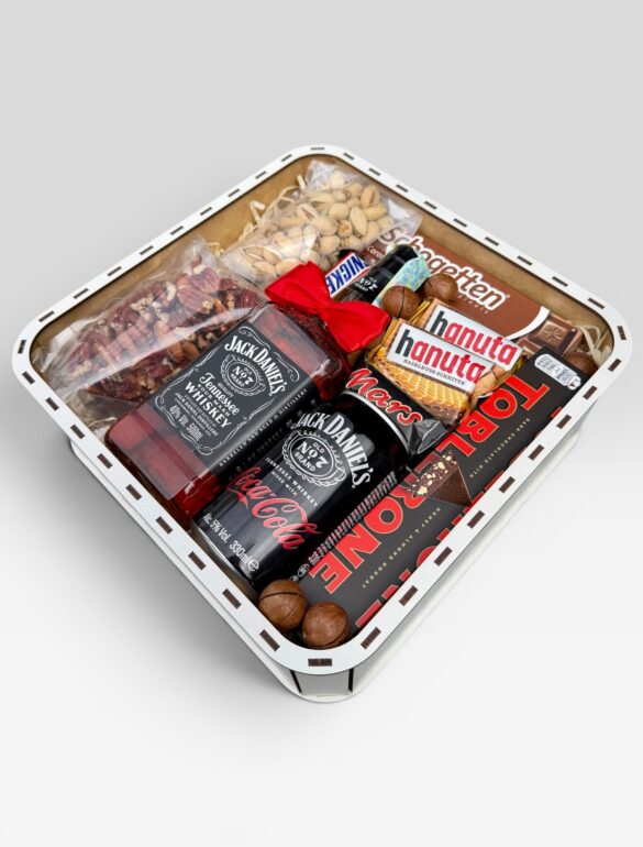 Подарунковий набір бокс для нього з Jack Daniel's і горішками №120 - фото №2
