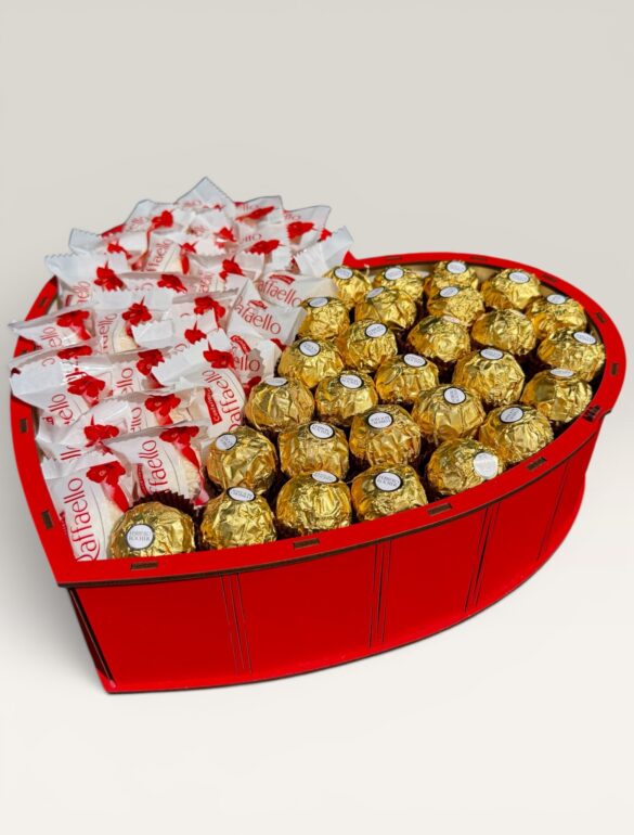 Подарочный набор бокс для нее «Ferrero & Raffaello Love» №149 - фото №6