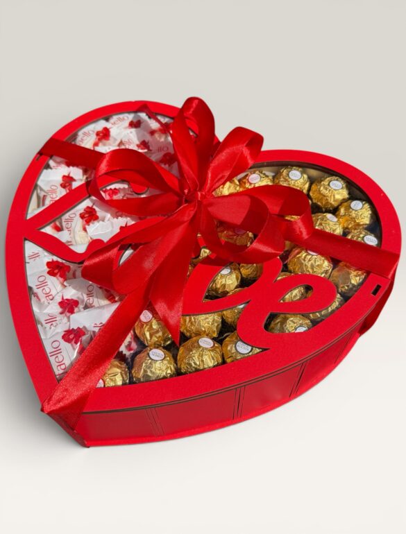 Подарочный набор бокс для нее «Ferrero & Raffaello Love» №149 - фото №5