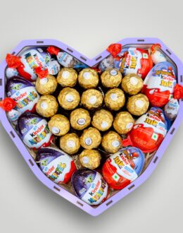 Подарочный набор бокс для нее "Golden Kinder Surprise" №207