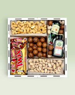 Подарочный набор бокс для него "Whiskey & Crunch Selection" №193