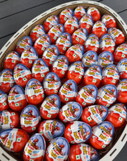Фото з відгуку покупця про Солодкий набір “Mega Kinder Joy Box” 53 шт №75