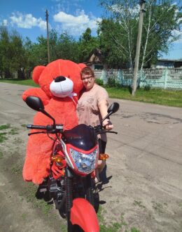 Фото з відгуку покупця про Плюшевий ведмедик Ветлі 200 см, 2 м Червоний