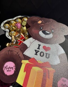 Фото з відгуку покупця про Подарунковий набір бокс для неї “Queen’s Teddy Treats” №326
