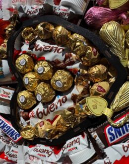Фото з відгуку покупця про Подарунковий набір бокс для неї “Chocolate Festival Box” №319