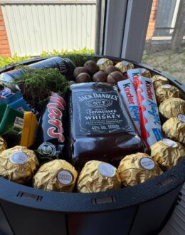 Фото з відгуку покупця про Подарунковий набір бокс для нього “Jack’s Chocolate Crown” №328