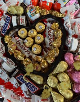 Фото з відгуку покупця про Подарунковий набір бокс для неї “Chocolate Festival Box” №319