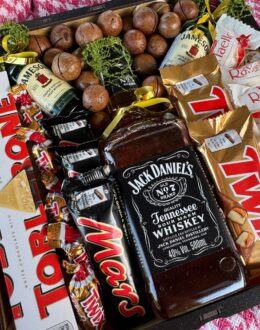 Фото з відгуку покупця про Подарунковий набір бокс для нього “Prestige Whiskey Collection” №322