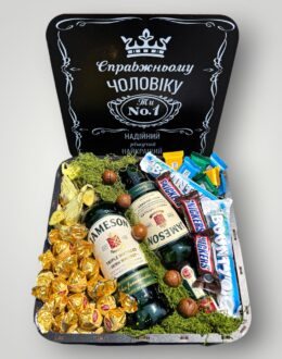 Подарочный набор бокс для него "Jameson's Chocolate Indulgence" №347