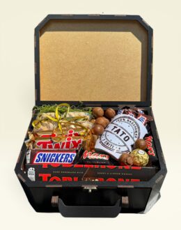 Подарочный набор бокс для папы "Chocolate & Nut Delight" №366