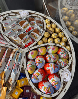 Фото з відгуку покупця про Подарунковий набір бокс Premium “Kinder & Ferrero” №63