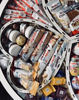 Фото з відгуку покупця про Подарунковий набір бокс Premium “Kinder & Ferrero” №63