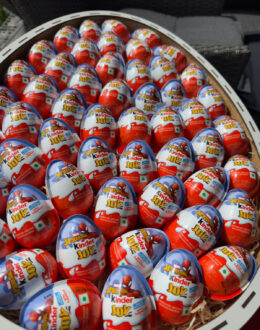 Фото з відгуку покупця про Солодкий набір “Mega Kinder Joy Box” 53 шт №75