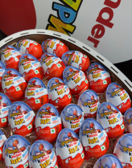 Фото з відгуку покупця про Солодкий набір “Mega Kinder Joy Box” 53 шт №75