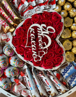 Фото з відгуку покупця про Подарунковий набір бокс для неї «Romantic Kinder Collection» №153