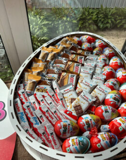 Фото з відгуку покупця про Подарунковий бокс PREMIUM Kinder Сюрприз XXL №67