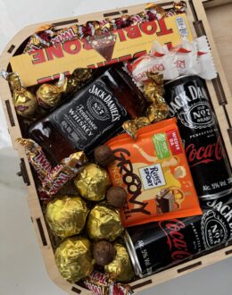 Фото из отзыва покупателя о Подарочный набор бокс для него “Jack’s Celebration Chest” №381